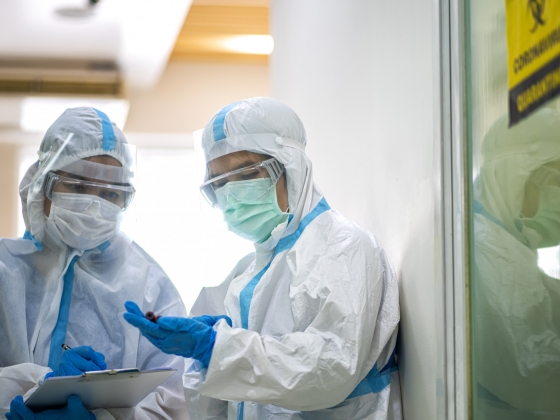 Történelmi Cyclospora-járvány sújtotta az Egyesült Államokat: egy népszerű élelmiszer miatt betegedtek meg ezrek