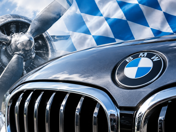 Évszázados tévhitet oszlattak el a BMW-ről: nem azt jelenti a logó, amire mindenki gondol