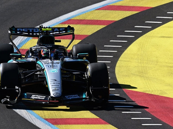 Hamilton összetörte a Ferrarit, a madridi falak között továbbra is Antonelli az úr