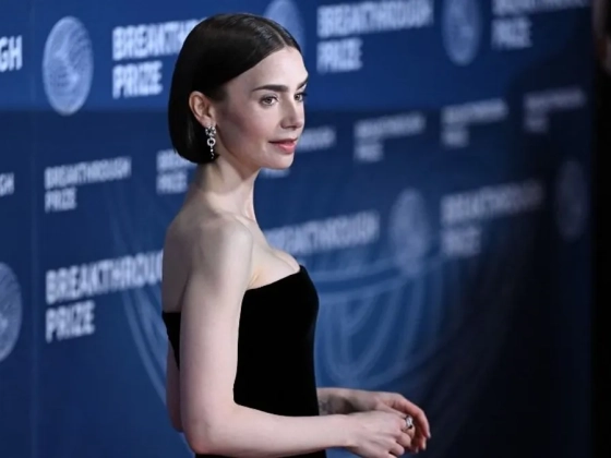 Lily Collins szexi fürdőruhában piheni ki új sorozatának fáradalmait