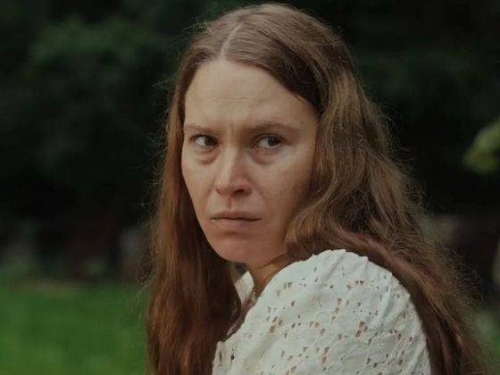Ennek az anyukának a gyermeke születése után horrorfilmmé változott az élete