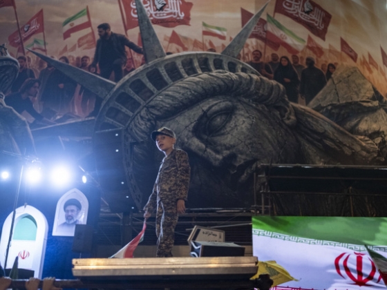 Kötélhúzás a peremeken: az USA és Irán veszélyes patthelyzete