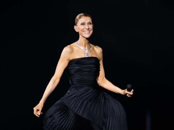 Céline Dion könnyek között tért vissza a színpadra hat év kihagyás után