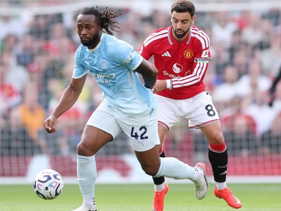 Vitatható Haaland-góllal került előnybe az emberhátrányban játszó City az Old Traffordon