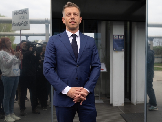 „Ez a nap is elérkezett” – Magyar Pétert behívták a Kossuth rádióba