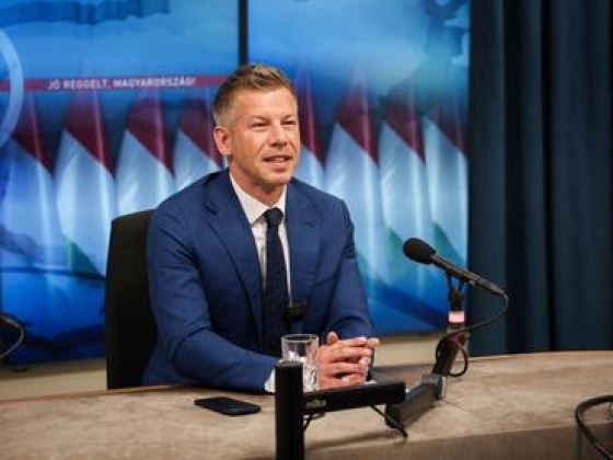 „Ez a nap is elérkezett” – újabb helyen veszi át a trónt Magyar Péter, már nem Orbán Viktor lesz a főszereplő