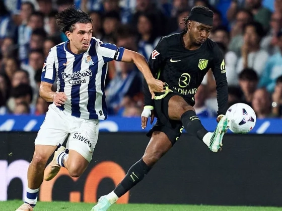 Jonathan David góllal debütált, az Atlético a hajrában darálta be a Sociedadot