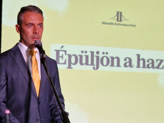 Nem a parlamentbe jutás a cél: Vona Gábor radikális jövőképpel vág neki az újabb két évnek