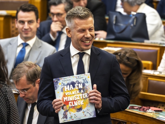 Miniszterelnöki felszólalással indul az Abszolút Parlament mai epizódja