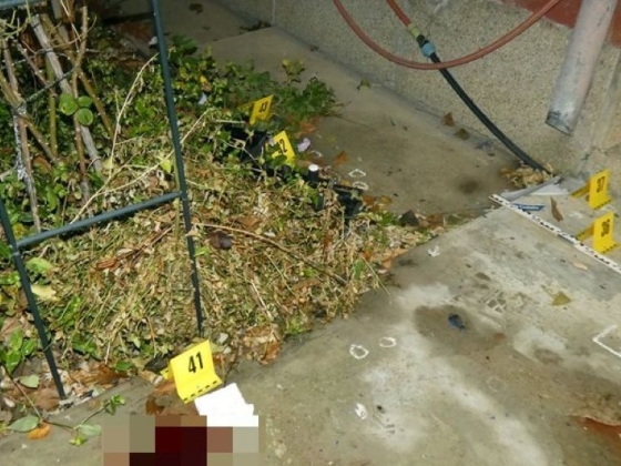 14 év fegyházat kértek a férfire, aki csőbombát akasztott a sógora kerítésére, hogy felrobbantsa