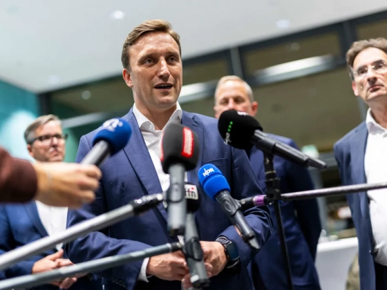 Merz kancellár pártja nyerte az önkormányzati választást Alsó-Szászországban, a szélsőjobb itt is erősödött