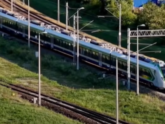 Már tesztelik a GYSEV első FLIRT InterCity-motorvonatát