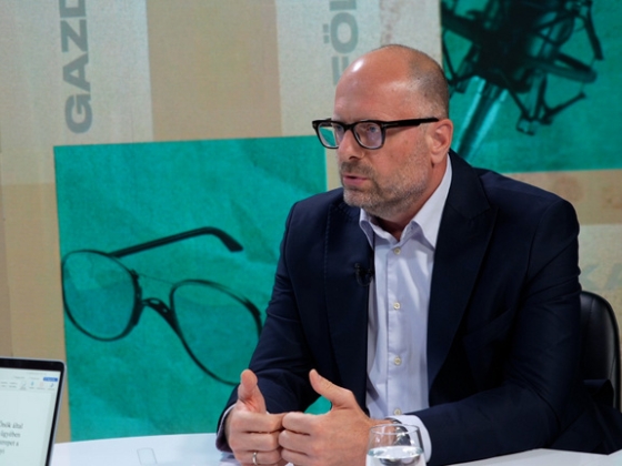 Feltörték az ukrán pénzszállítók ügyvédjének e-mail-szervereit