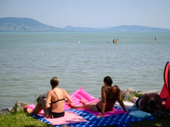 Hatszoros növekedés? Nagyon furcsák a balatoni turisztikai adatok