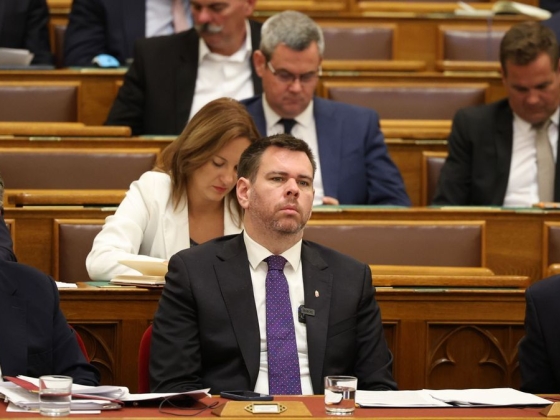 Vitézy Dávid hazudik az M6-os autópálya üzemeltetéséről a Fidesz szerint