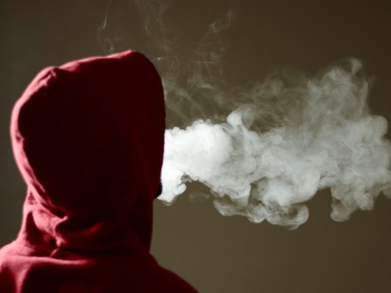 A cigaretta védheti meg az embereket az egyik leggyakoribb idegrendszeri betegségtől?
