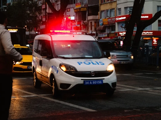 Lövöldözés Isztambul turisták által kedvelt negyedében: hárman meghaltak