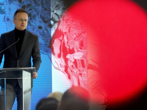 Előkerült Szijjártó Péter: nagyon messze van Magyarországtól a volt külügyminiszer – „dolgozom, ahogyan ön is tudja!