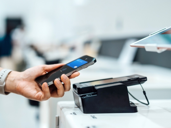 A semmiből tűnt elő kétmillió bankszámla Magyarországon, a mobilfizetés és a qvik is hódít