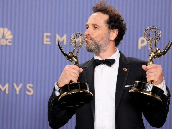 Matthew Rhys történelmet írt az Emmy-díjátadón