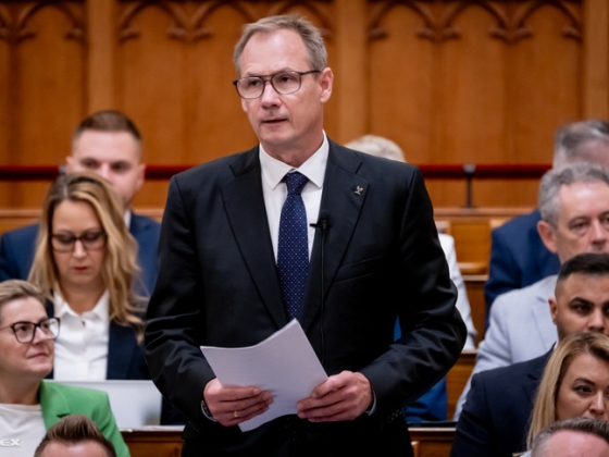 Kulcsár Krisztián: Módszeresen bontották le a demokráciát