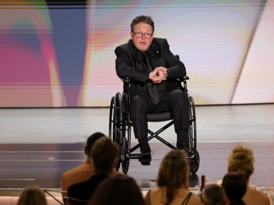 Michael J. Fox kétszer is álló ovációt kapott az Emmy-gálán
