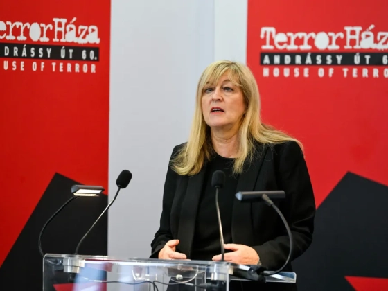 Tarr Zoltán megszüntette Schmidt Mária főigazgatói megbízatását a Terror Háza Múzeumban