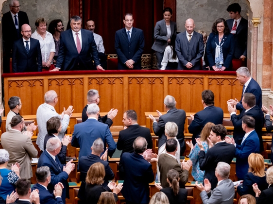 Itt a névsor, megszavazta az Országgyűlés az új alkotmánybírókat