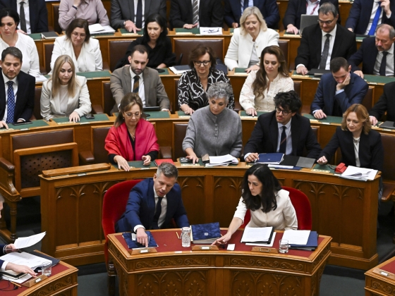 Hamvába halt a Fidesz-KDNP és a Mi Hazánk bojkottja, megválasztották az új alkotmánybírákat