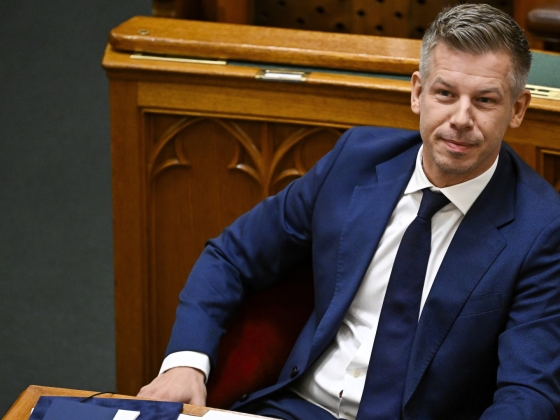Magyar Péter állítja: előállították Tiborcz István milliárdos magyar üzlettársát és az állami vagyonkezelő volt vezérét
