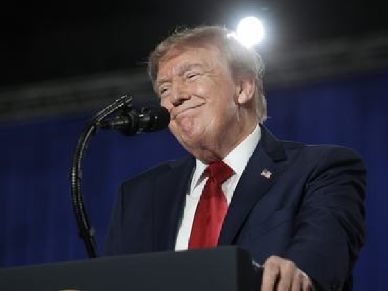 Trump kikotyogta: Putyin és Zelenszkij megállapodott a háborúról