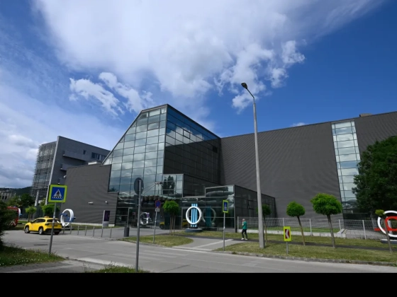 A TV2 hozzájárulásával adta le a közmédia A tanú című filmet az adásszünet után