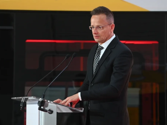Szijjártó Péter: Jelenleg fontos tárgyalásokat bonyolítok a Közel-Keleten