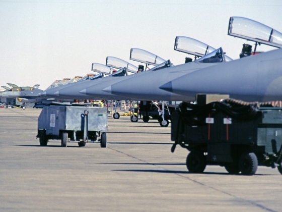 Bejelentette Szanaá: lelőttek egy F-15-ös vadászgépet egy saját készítésű fegyverrel