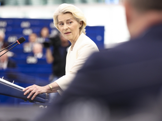 Von der Leyen: az EU korlátozni fogja a kiskorúak internethasználatát