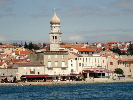 Krk, Zára, Lefkada – magyar falu programos kisbuszok lepték el a mediterrán nyaralóhelyeket, Tolcsva eddig az abszolút rekorder