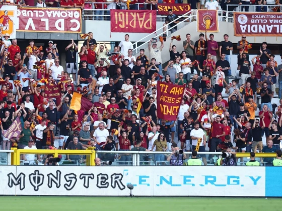 Náci karlendítés miatt kitiltottak 16 Roma-szurkolót a stadionokból