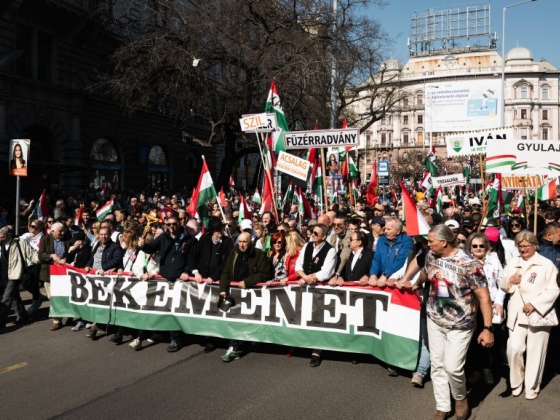 Ismét lesz október 23-án Békemenet, most vasárnap is a Terror Háza előtt tüntetnek Bayer Zsolték