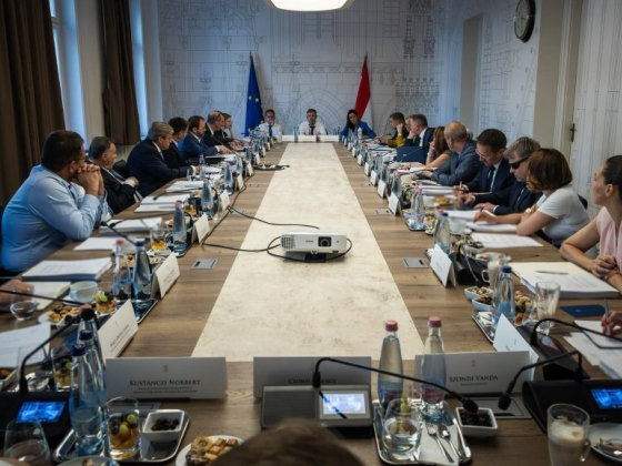 Eltörli a kormány a kamarai hozzájárulást