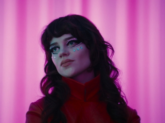 Tíz évre eltűnt, majd őrületes filmmel tért vissza a rendező