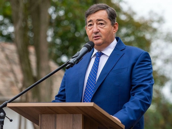 Máris megérkezett a Tisza-kormány válasza Mészáros Lőrincnek, Vitézy Dávid postázta: ebből még nagy baj lehet