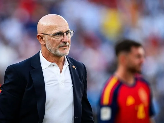 Hosszabbított a spanyol szövetség De la Fuentével