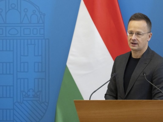 Megindították a vizsgálatot, napokon belül megkaphatja Szijjártó Péter elérhetőségét a nemzetbiztonsági bizottság