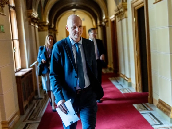 Fejenként 24 ezer forint egy gyerektábori ebédre – Tanács Zoltánék hat feljelentést tesznek