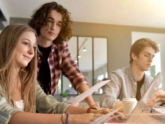 Itt a bejelentés az Erasmus-program jövőjéről, ez minden egyetemistát érint