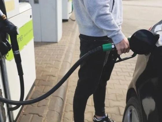 Ez fájni fog a dízeleseknek, újabb komoly drágulás jön a kutakon