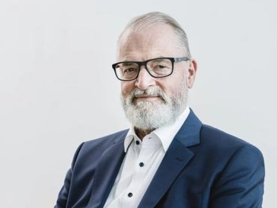 Alacsonyabb nyugdíjkorhatárt javasol a szakértő, a Férfiak 40 helyett pedig más ötletet dobott be
