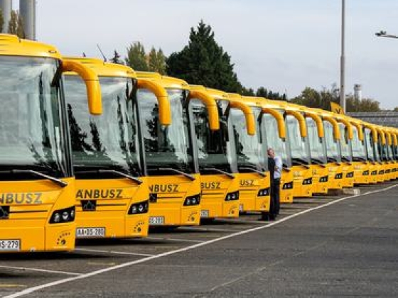 Újabb gyanúsítottja van a Volánbuszt érintő milliárdos korrupciós ügynek, ma az is eldől, kiket tartóztatnak le