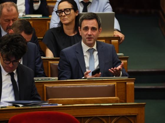 Melléthei-Barna Márton nevével csaltak ki jelentős összegeket csalók, feljelentést tett a tiszás képviselő