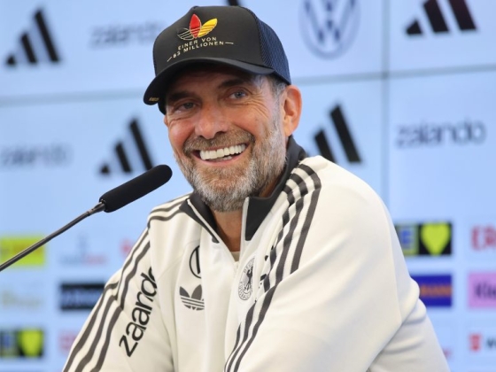Jürgen Klopp nem pepecselt, 44 fős keretet hirdetett